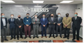 Comitiva de alto nível do Ministério da Defesa faz nova visita à Taurus Armas
