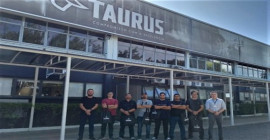 Vencedores de jogo em realidade virtual na Shot Fair 2022 visitam fábrica da Taurus em São Leopoldo (RS) 